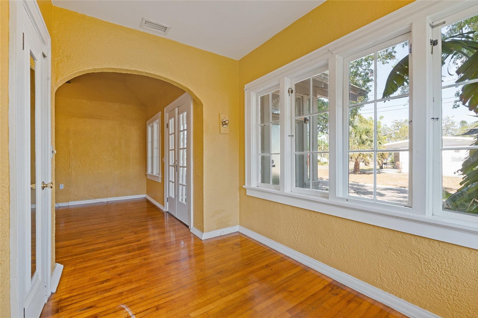 Image 9 of 28 For 6201 6th Street S