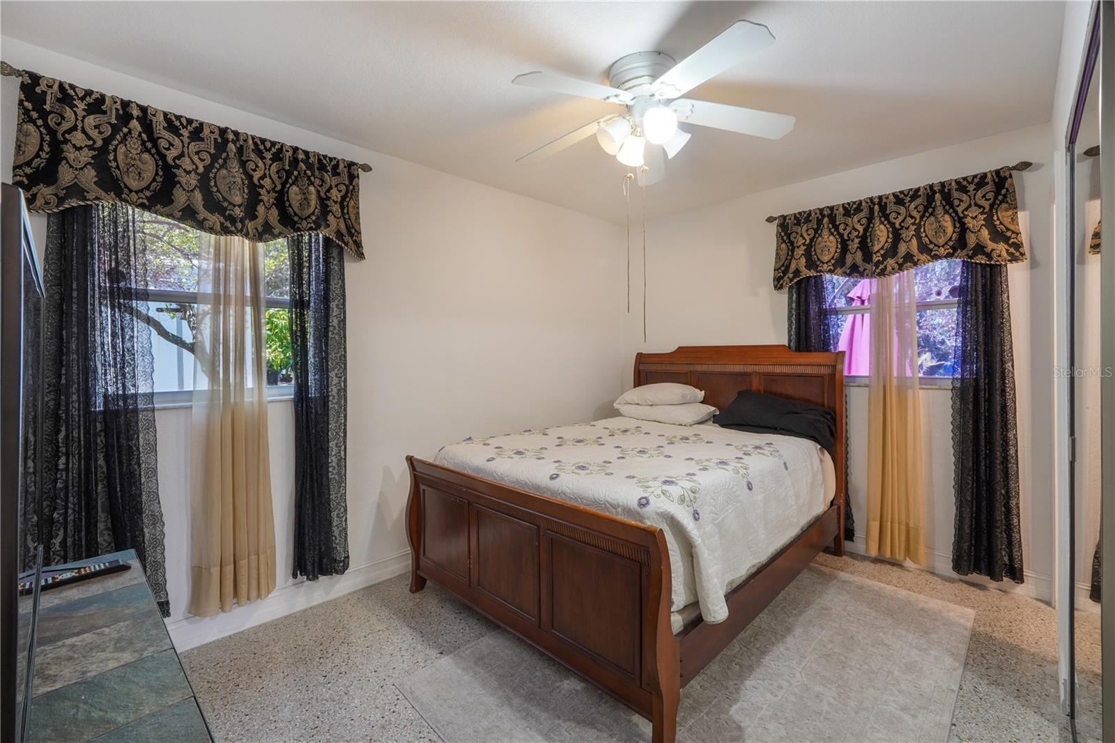 Image 20 of 30 For 4932 Murray Hill Drive