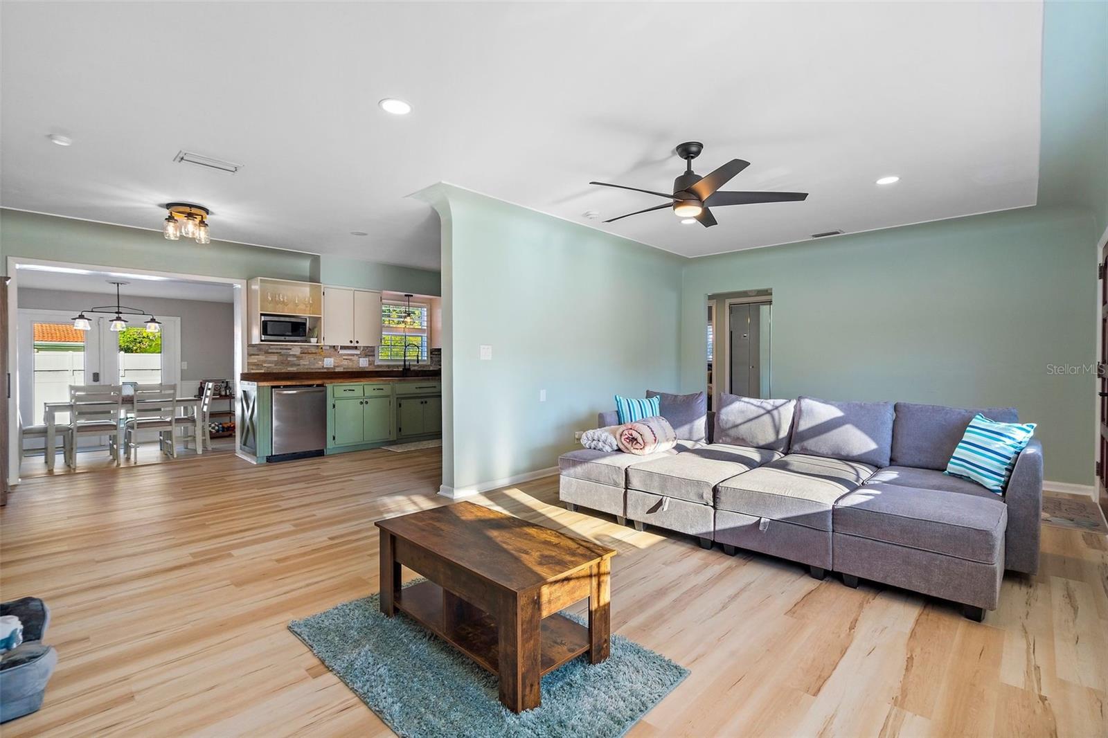 Image 7 of 26 For 7690 91st Street