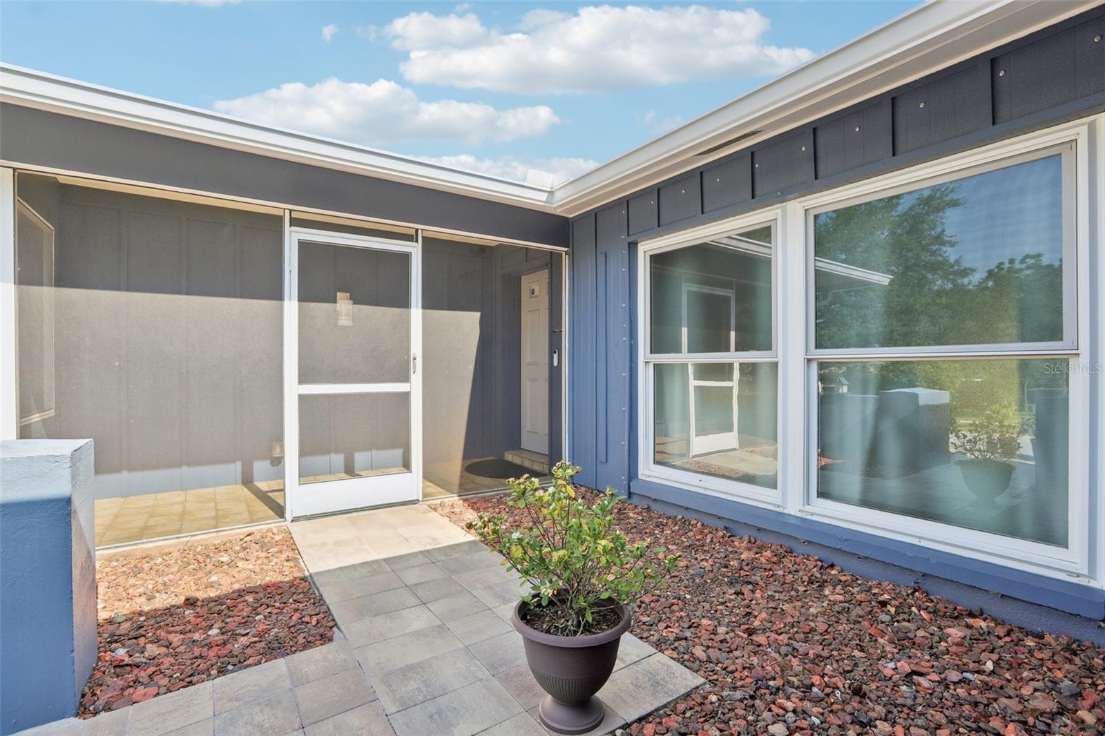 Image 4 of 59 For 206 Timberview Drive