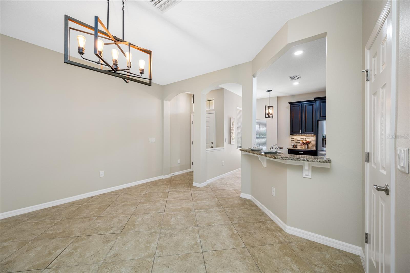 Image 17 of 77 For 2527 Silverback Court