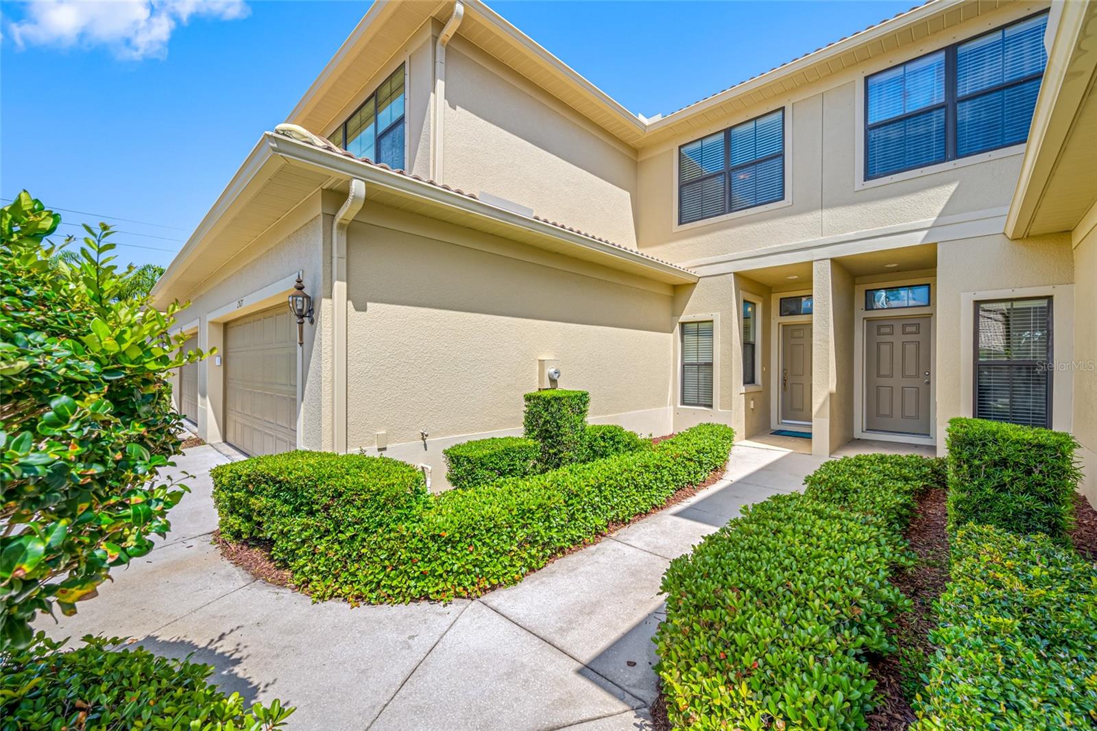 Image 9 of 77 For 2527 Silverback Court