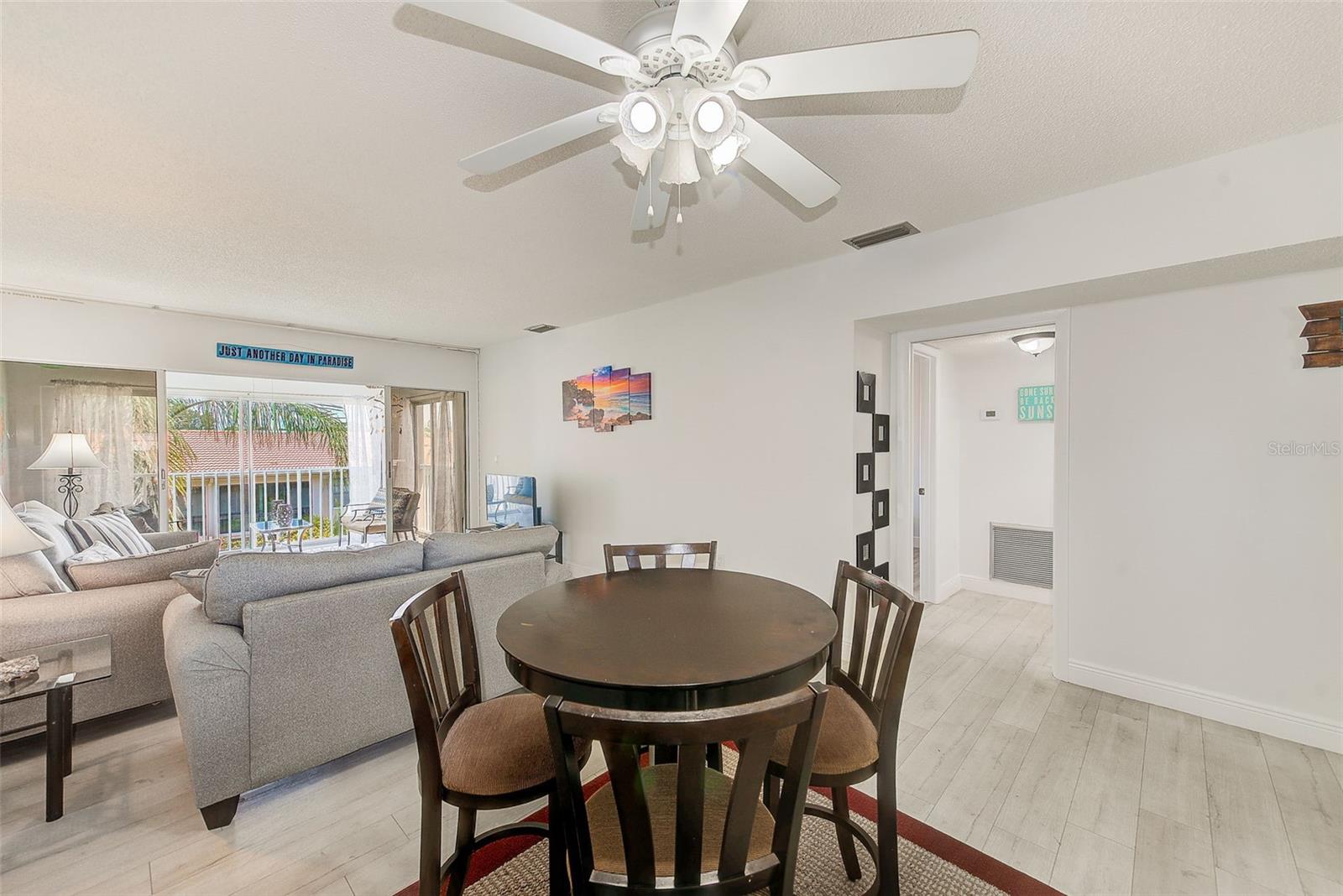 Image 11 of 70 For 10215 Regal Drive 41