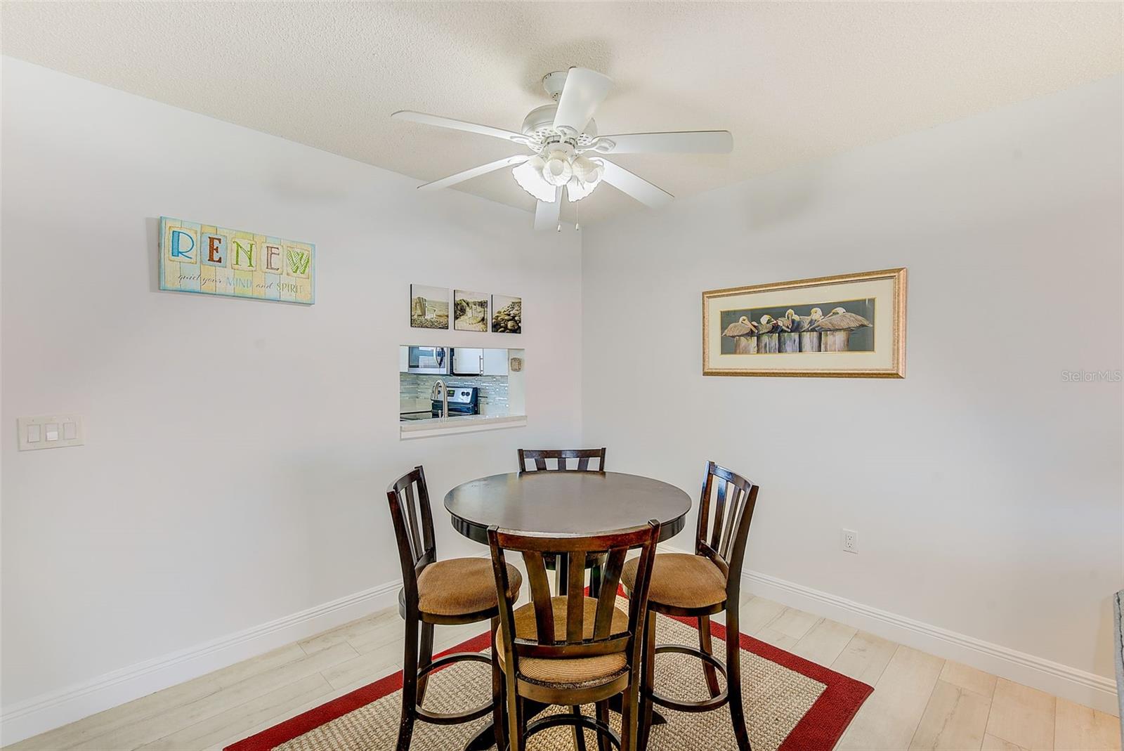 Image 13 of 70 For 10215 Regal Drive 41