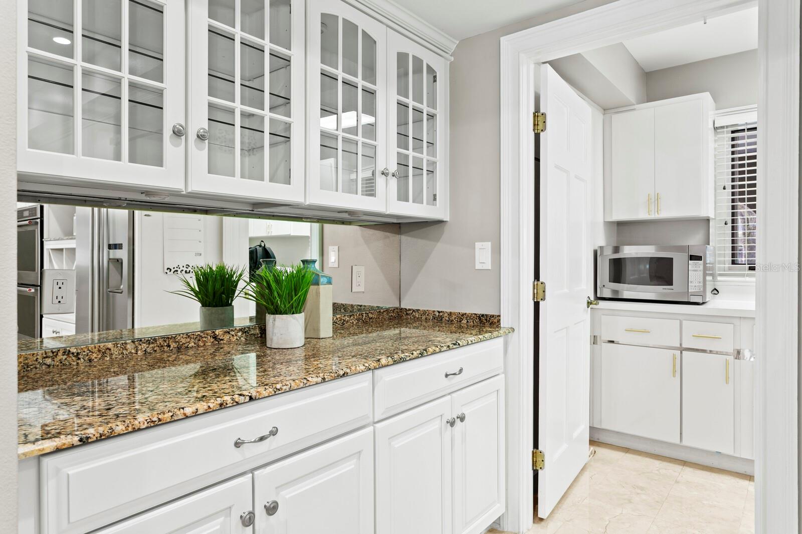 Image 37 of 99 For 6352 Maclaurin Drive