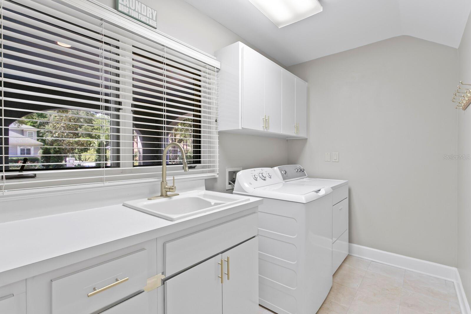 Image 62 of 99 For 6352 Maclaurin Drive