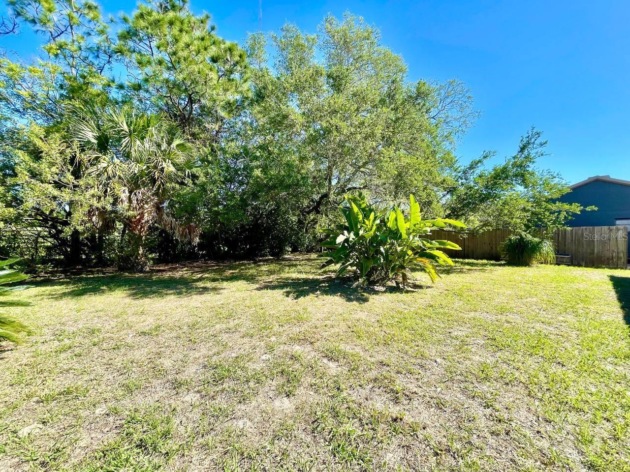 Image 20 of 20 For 2625 Narcissus Drive