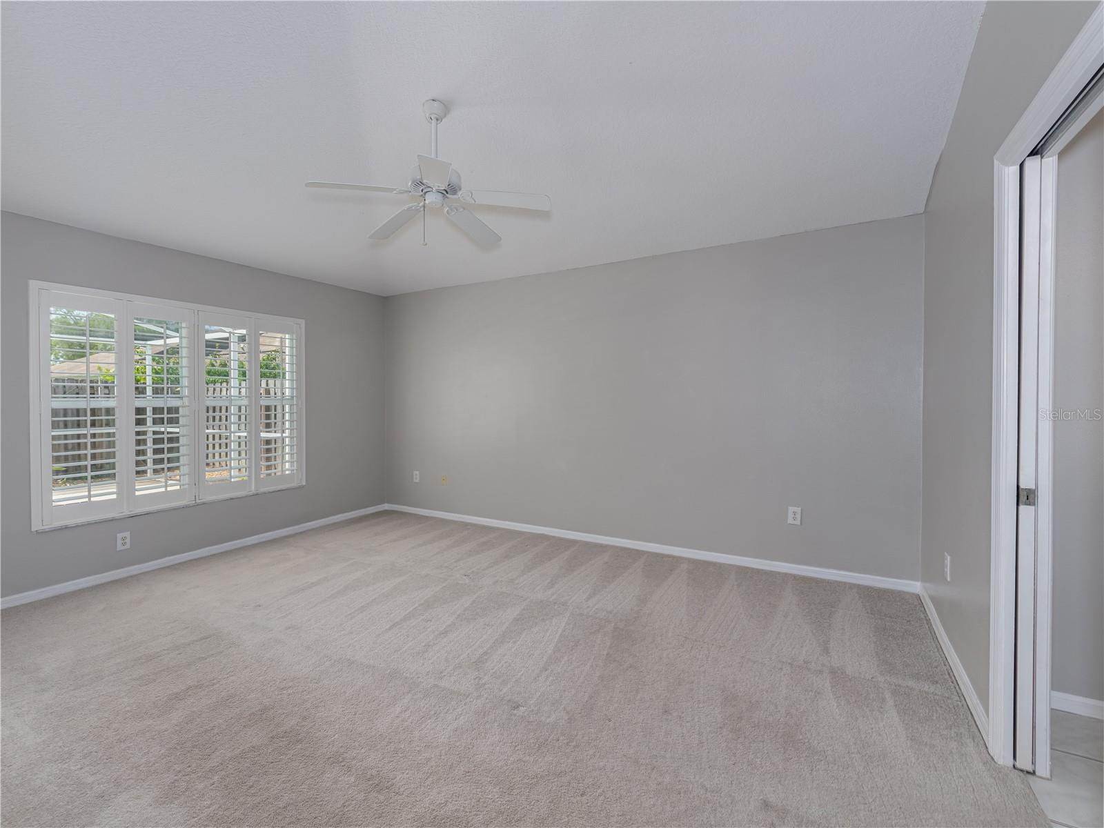 Image 17 of 39 For 10333 Abbotsford Drive