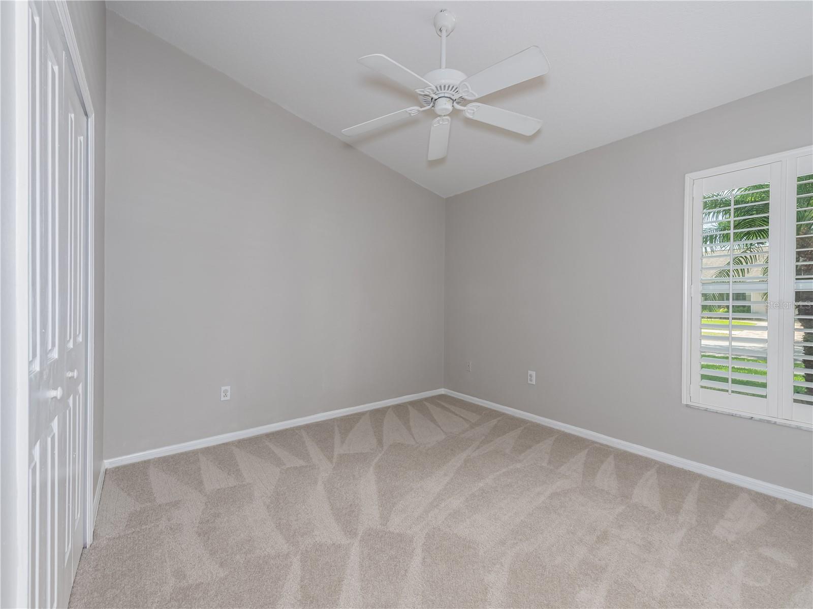 Image 23 of 39 For 10333 Abbotsford Drive