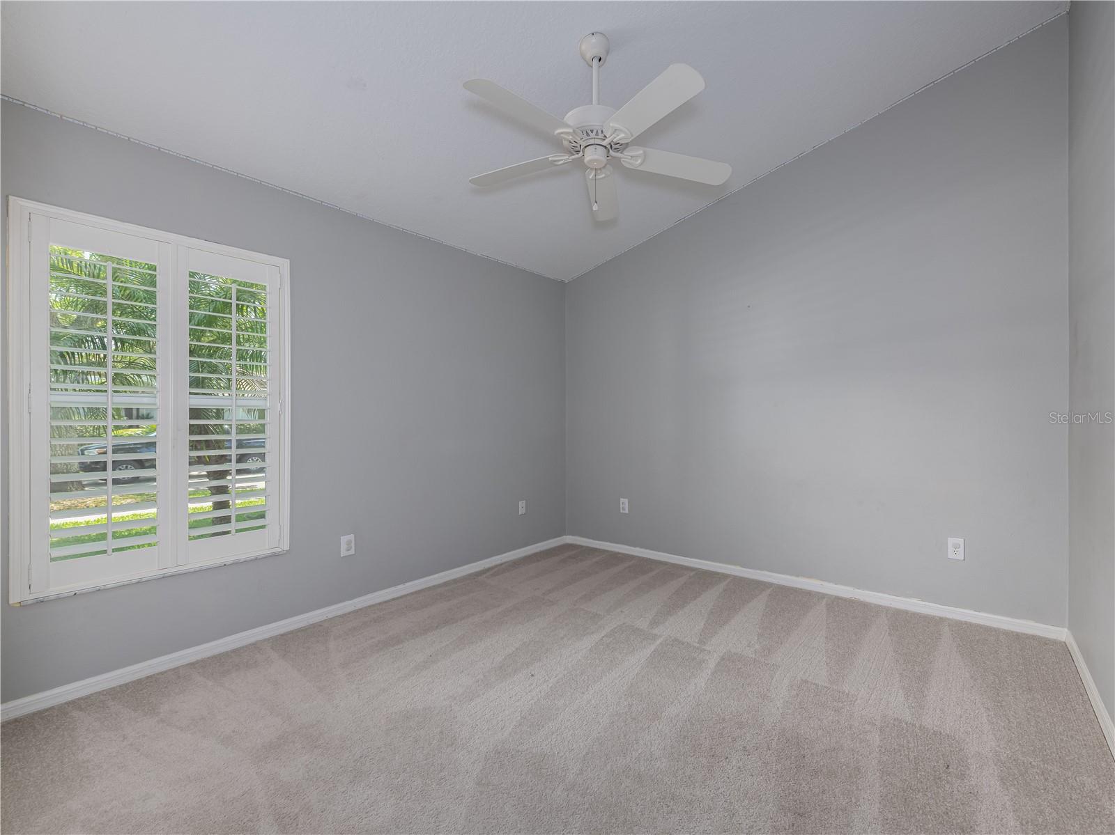 Image 24 of 39 For 10333 Abbotsford Drive