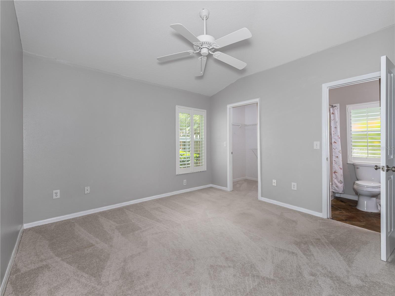 Image 25 of 39 For 10333 Abbotsford Drive