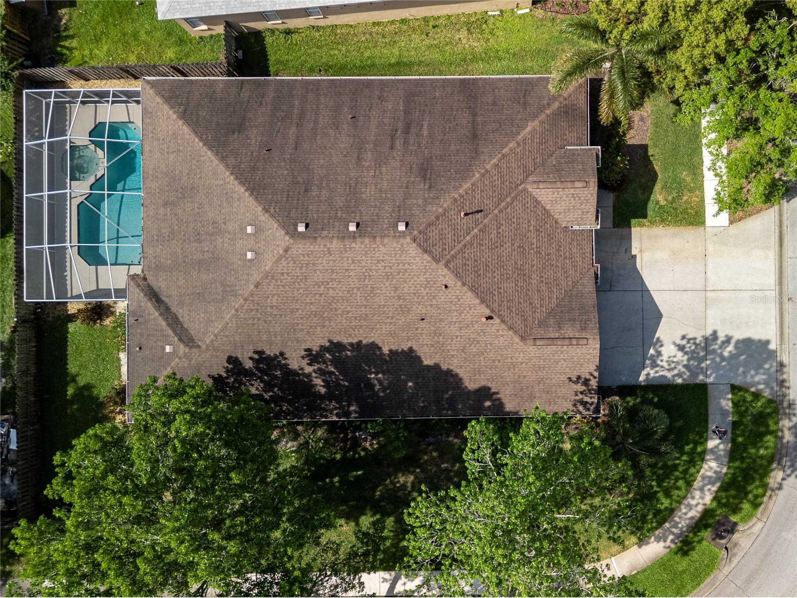 Image 36 of 39 For 10333 Abbotsford Drive
