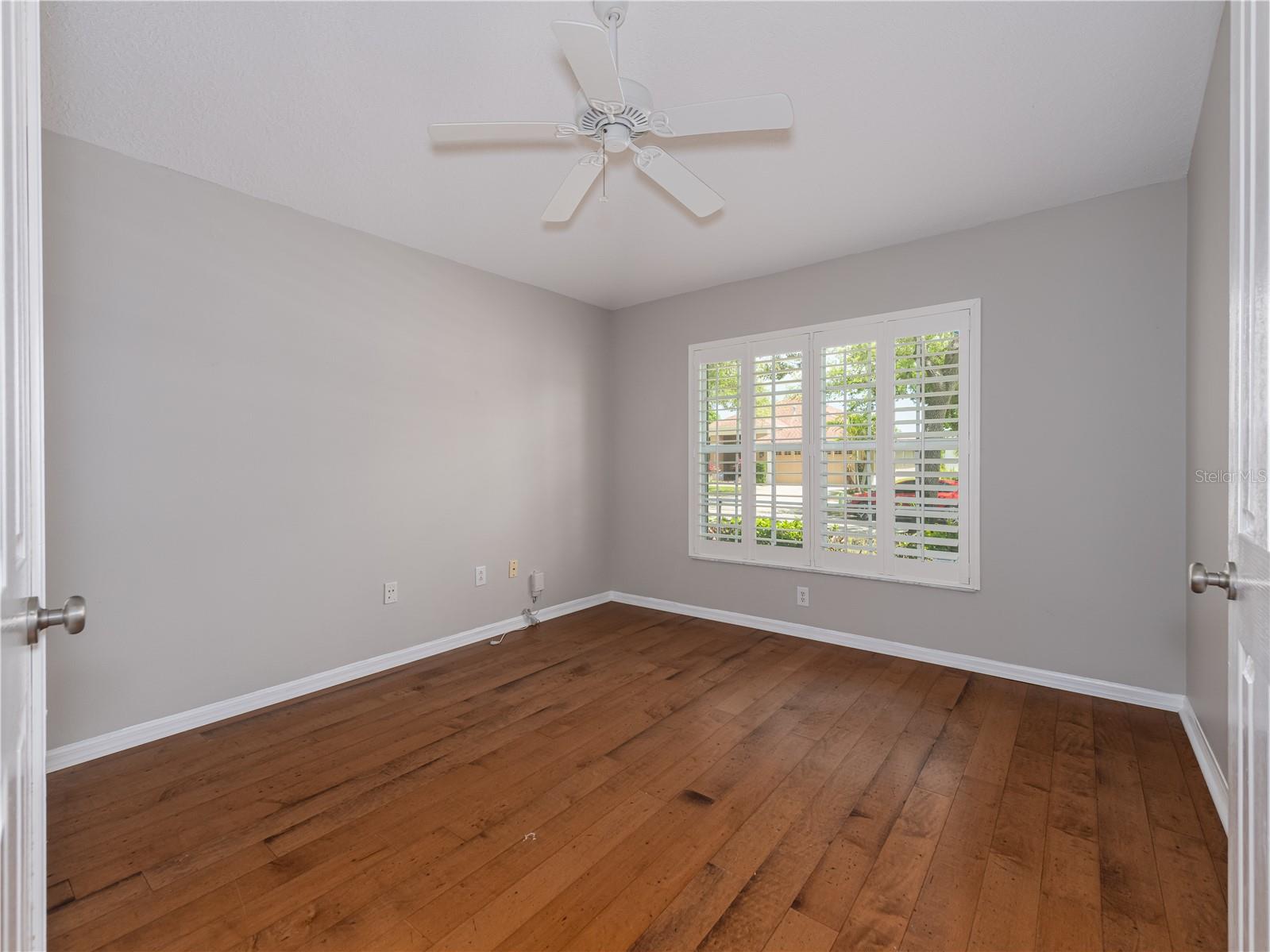 Image 9 of 39 For 10333 Abbotsford Drive