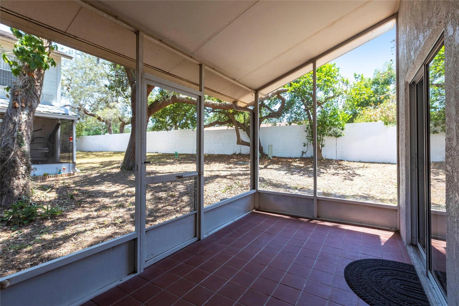 Image 17 of 20 For 605 Bainbridge Drive