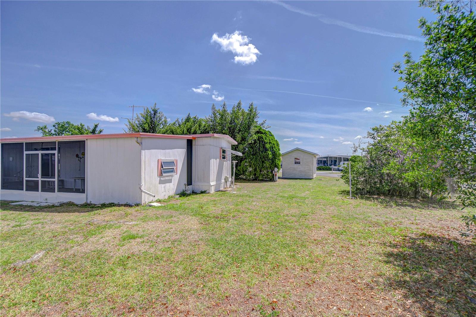 Image 21 of 58 For 35128 Dale Avenue