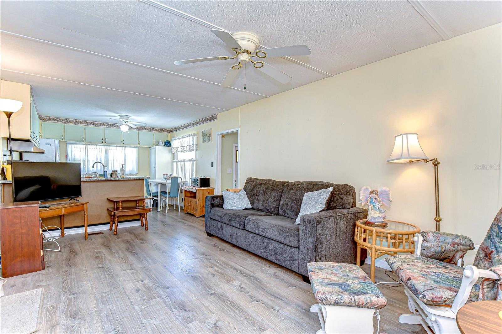 Image 34 of 58 For 35128 Dale Avenue