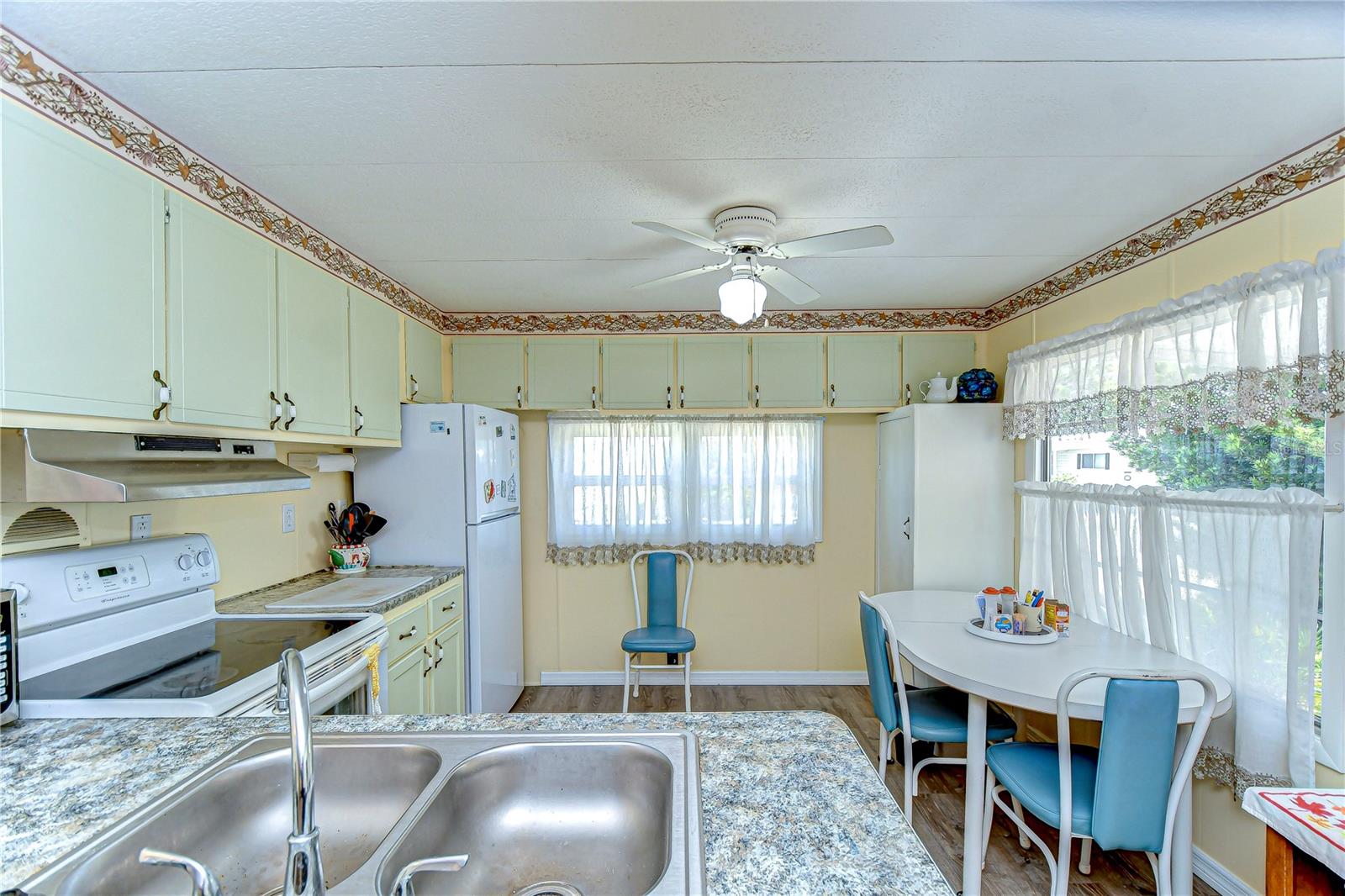 Image 46 of 58 For 35128 Dale Avenue