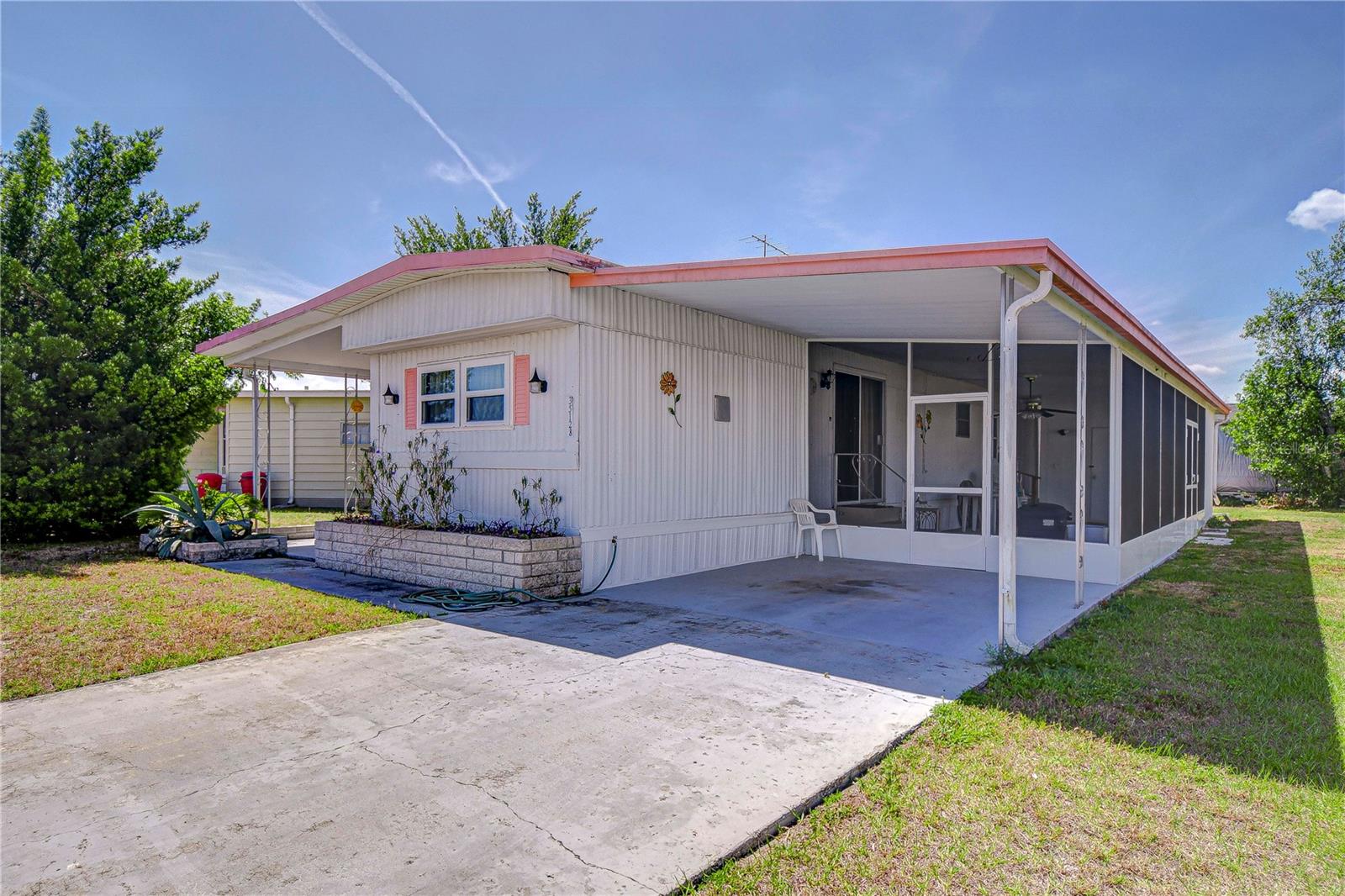 Image 6 of 58 For 35128 Dale Avenue