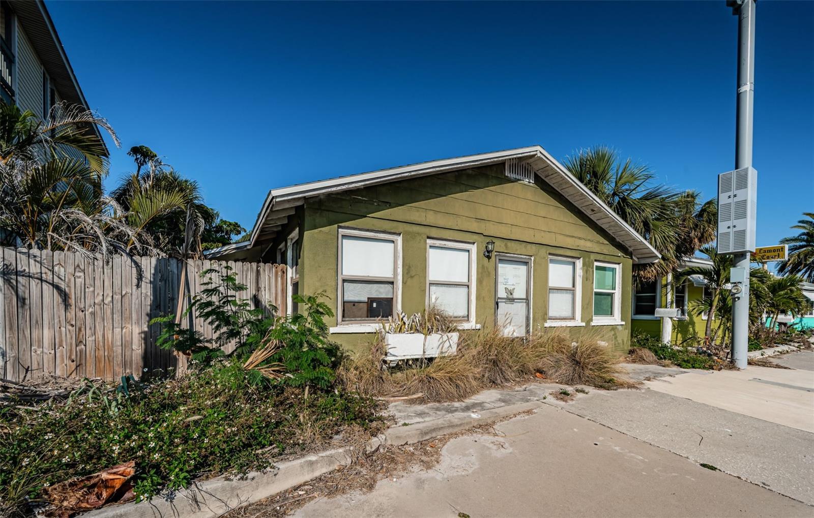 Image 6 of 21 For 12409 Gulf Boulevard