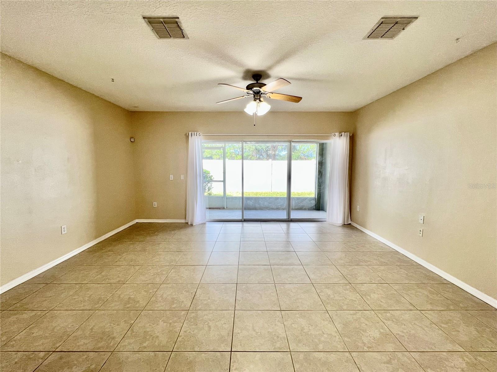 Image 11 of 29 For 20464 Needletree Drive