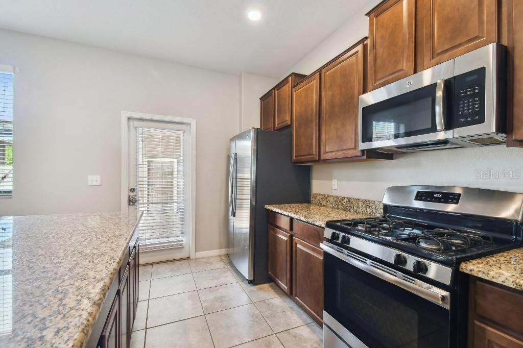 Image 13 of 43 For 4183 Ballantrae Boulevard