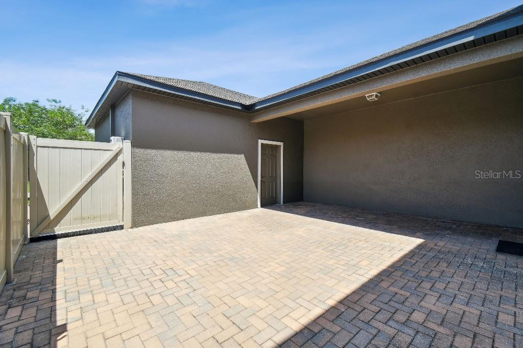 Image 33 of 43 For 4183 Ballantrae Boulevard