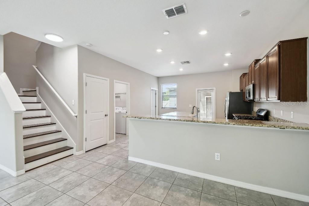 Image 6 of 43 For 4183 Ballantrae Boulevard