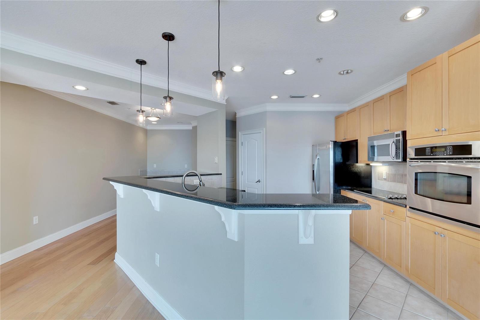 Image 10 of 72 For 6414 Sunset Bay Circle