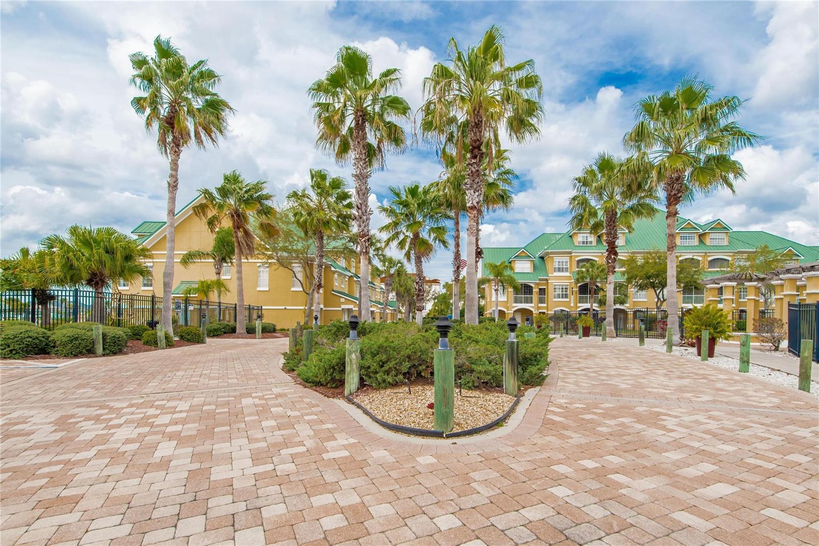 Image 39 of 72 For 6414 Sunset Bay Circle