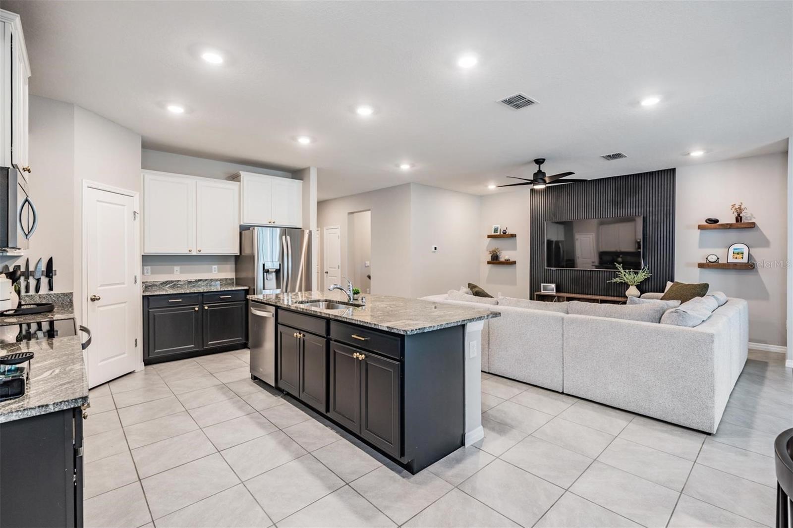 Image 12 of 48 For 13061 Brookside Moss Drive