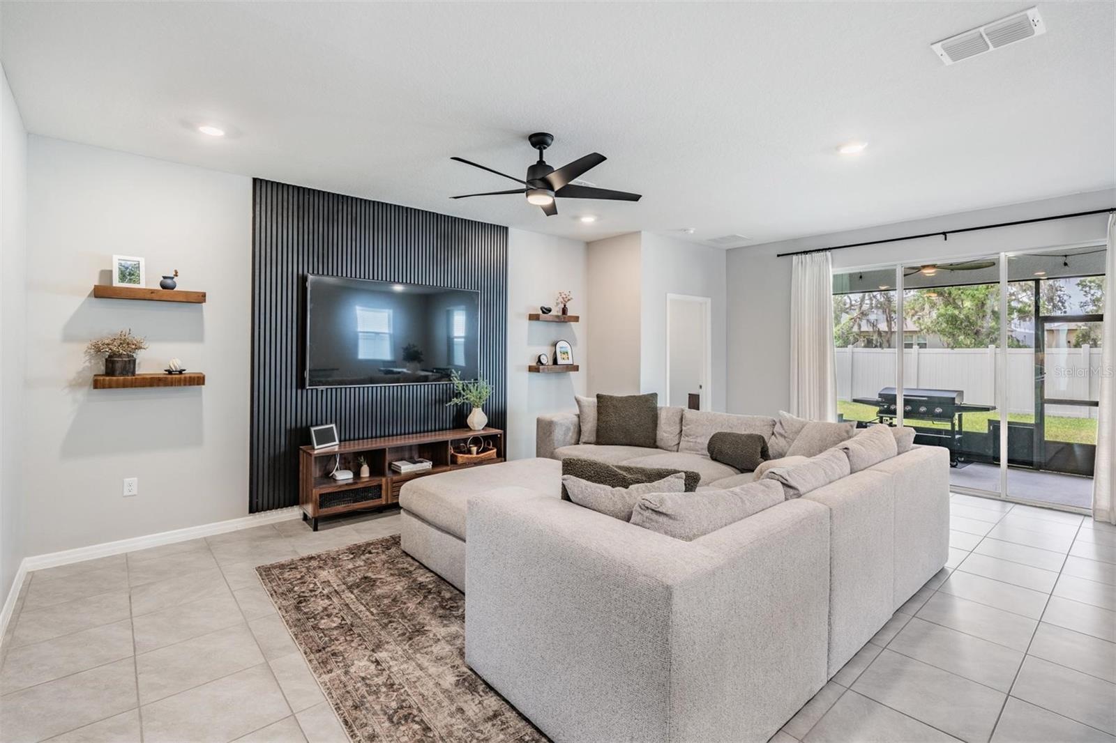 Image 6 of 48 For 13061 Brookside Moss Drive