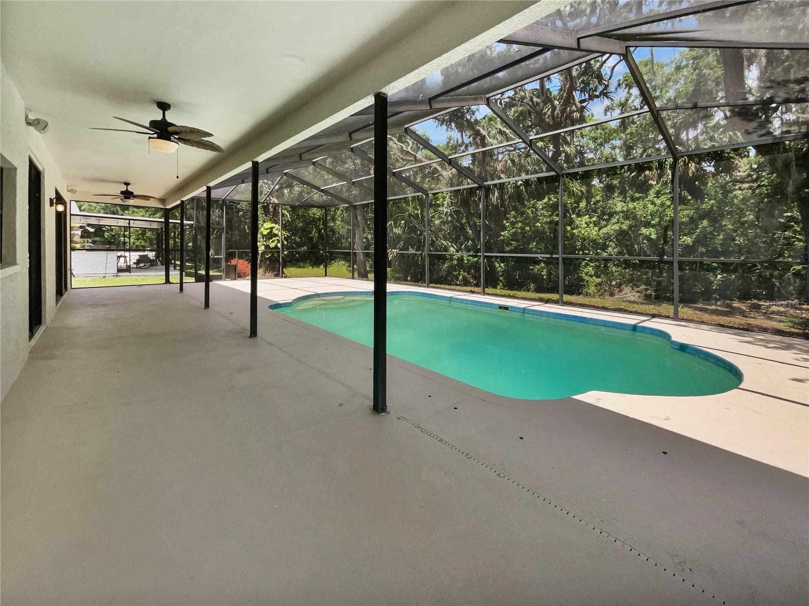 Image 29 of 32 For 8114 Pond Shadow Lane