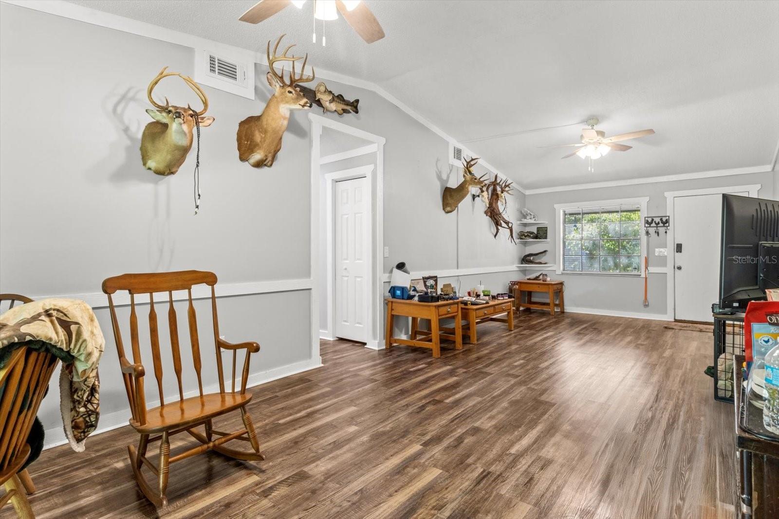 Image 18 of 60 For 11529 Locksley Court