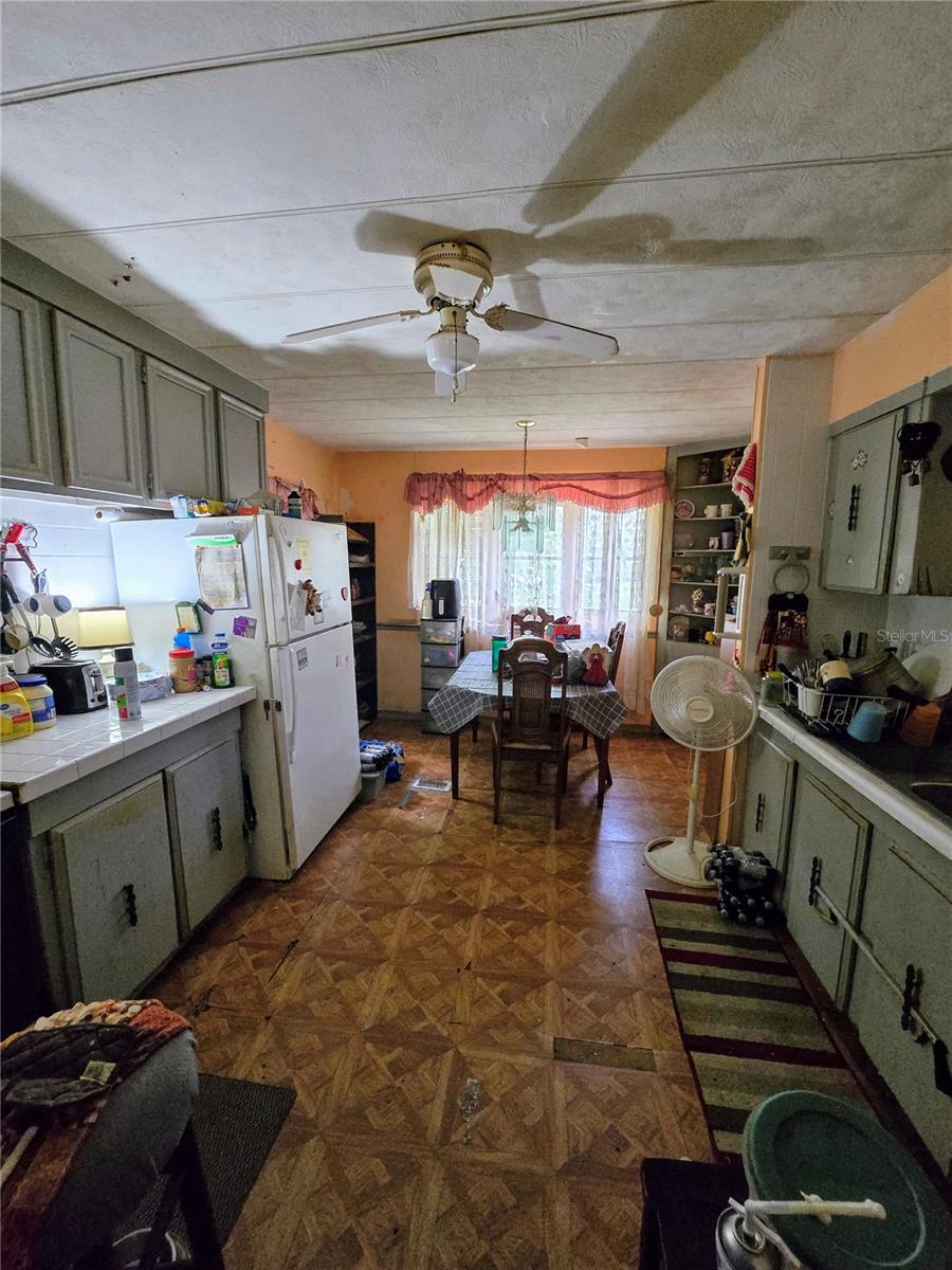 Image 4 of 5 For 8323 Evergreen Avenue