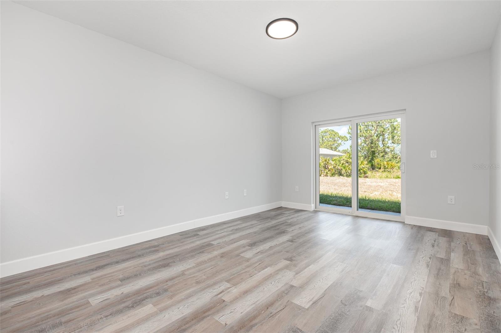 Image 16 of 23 For 11184 Kimberly Avenue
