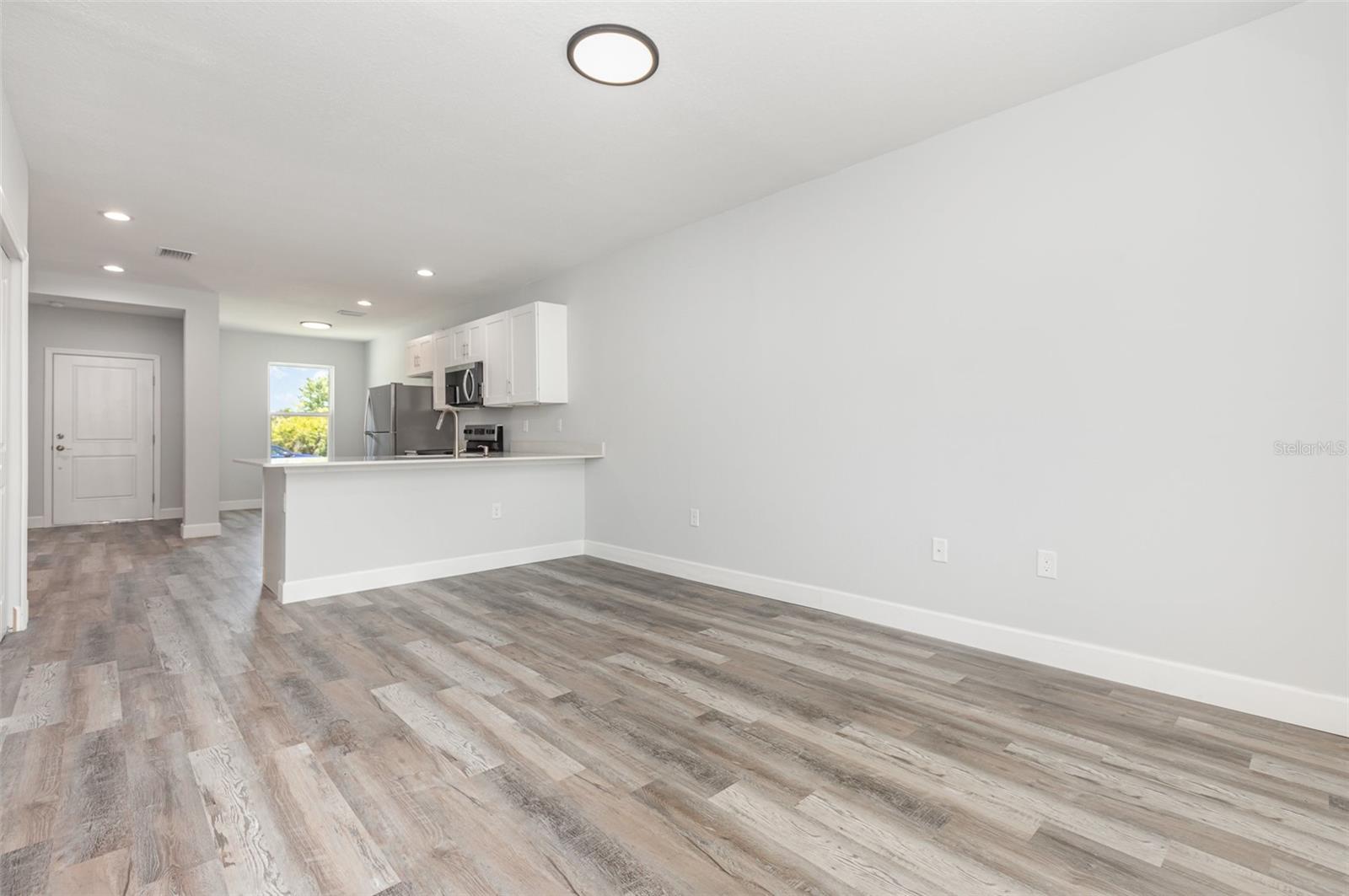 Image 3 of 23 For 11184 Kimberly Avenue