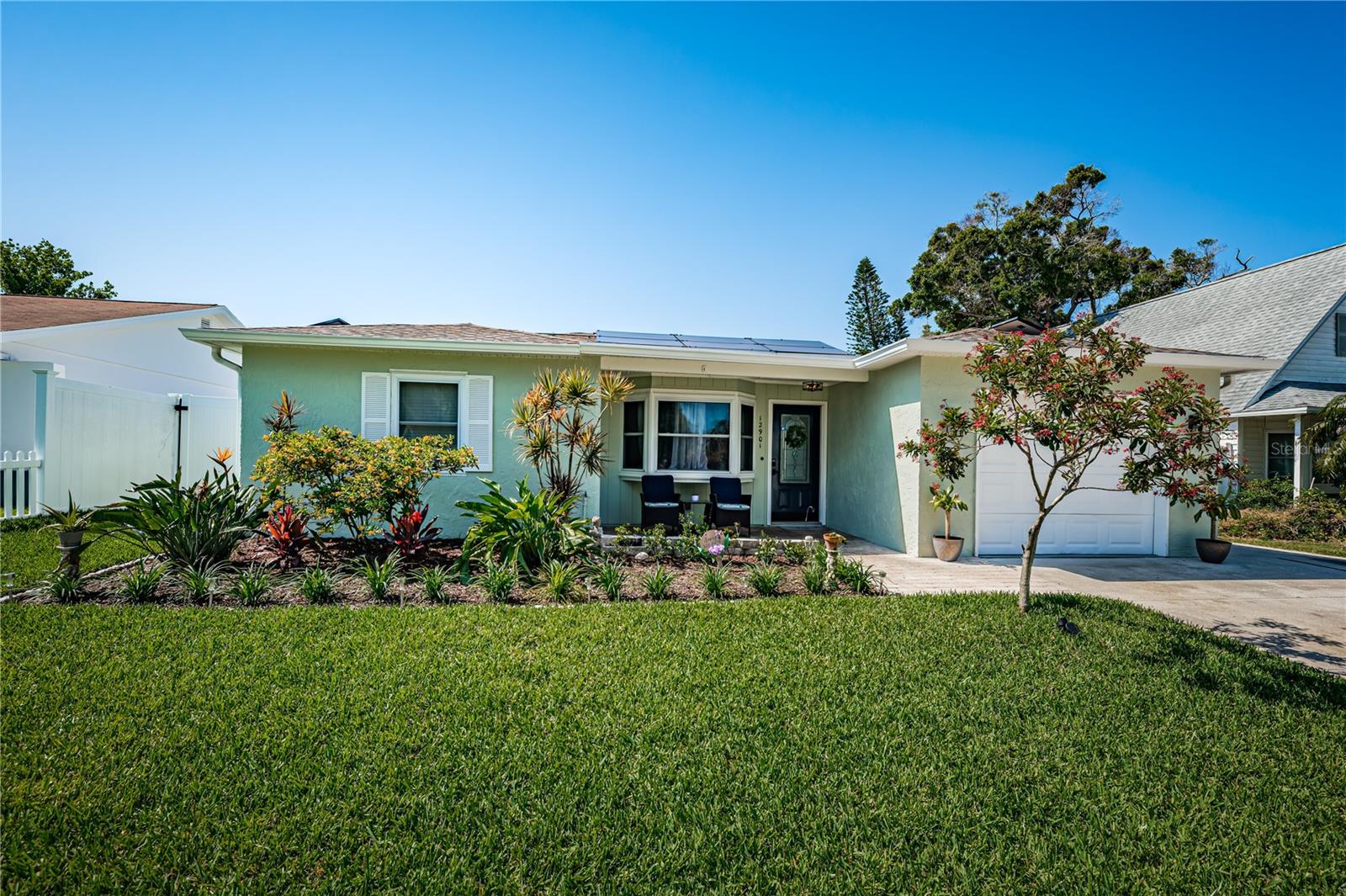 Image 3 of 47 For 12901 129th Avenue