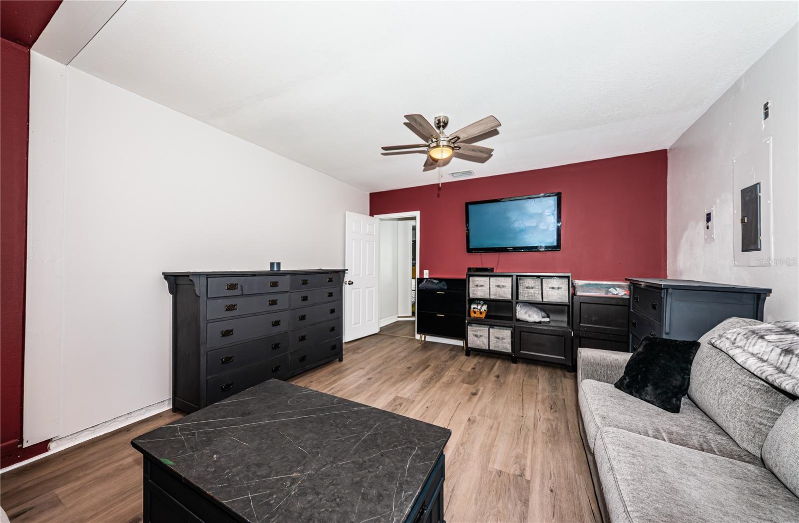Image 39 of 47 For 12901 129th Avenue