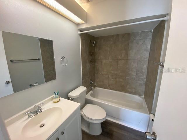 Image 5 of 15 For 13909 Fletchers Mill Drive