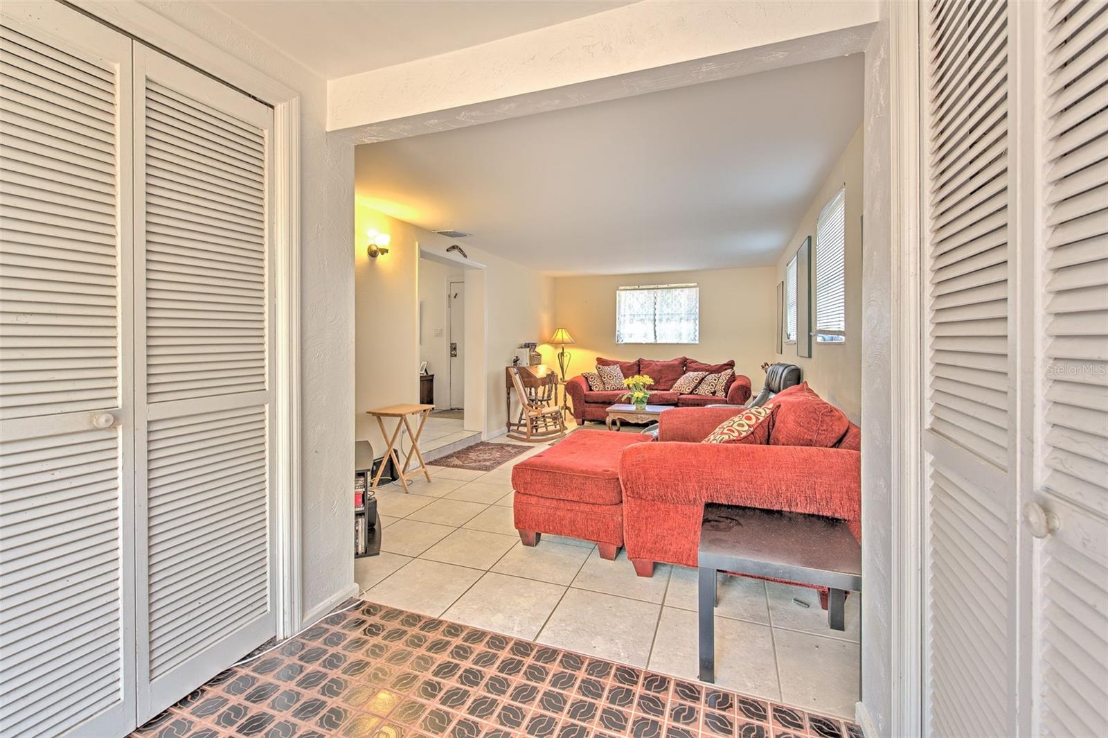 Image 11 of 39 For 10119 Cliff Circle