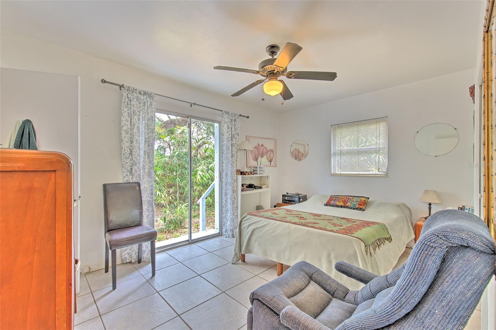 Image 18 of 39 For 10119 Cliff Circle