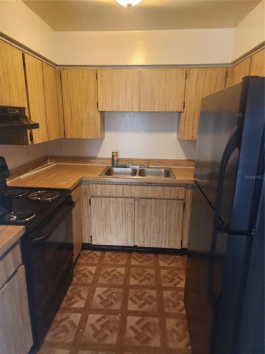 Image 3 of 7 For 3919 Fern Street 3