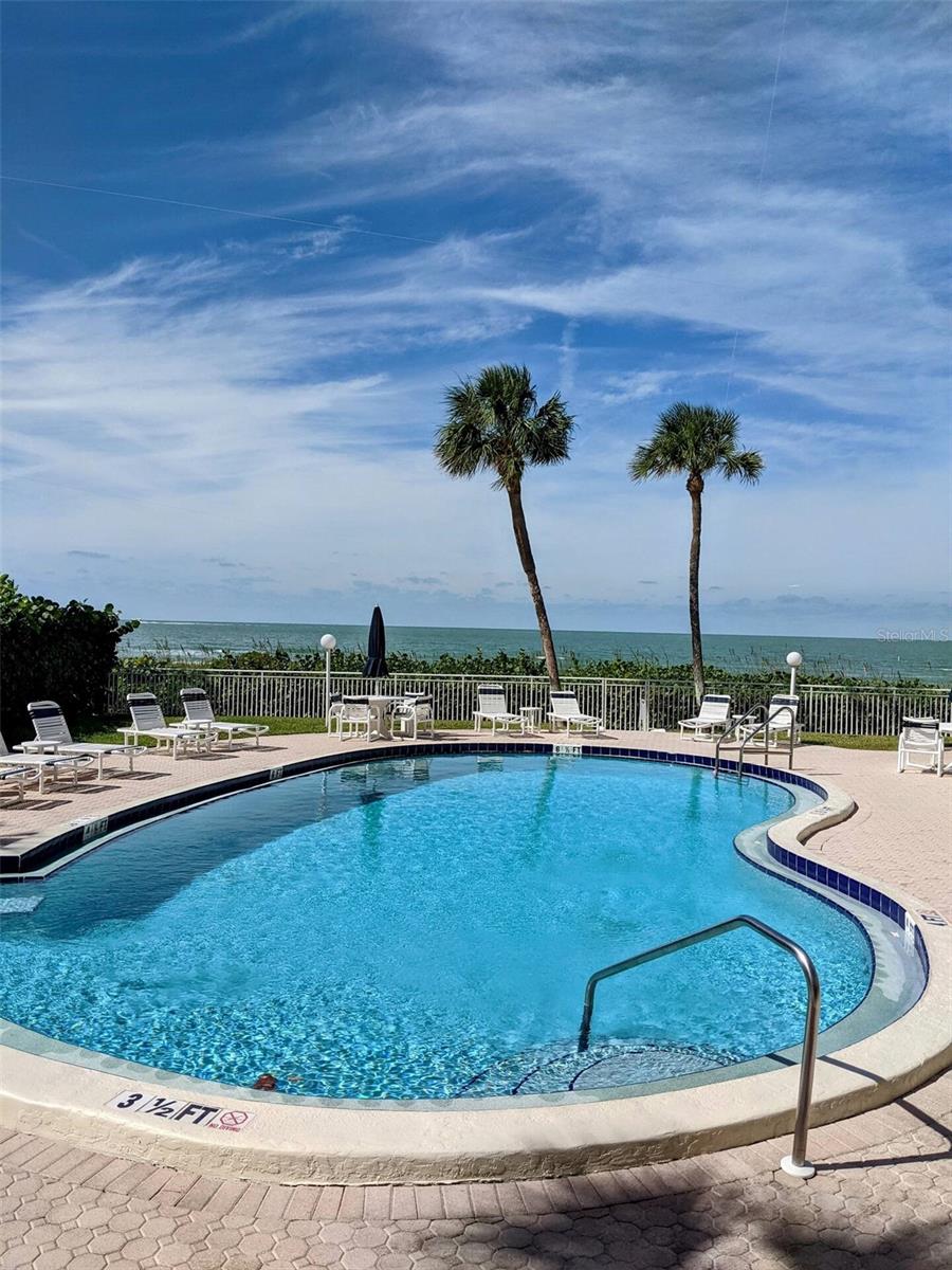 Image 36 of 38 For 3400 Gulf Boulevard 102