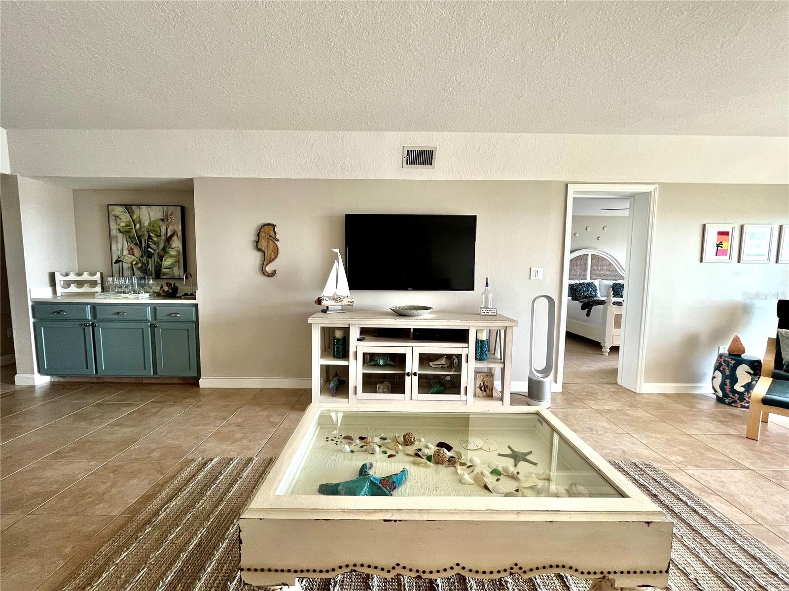 Image 7 of 38 For 3400 Gulf Boulevard 102
