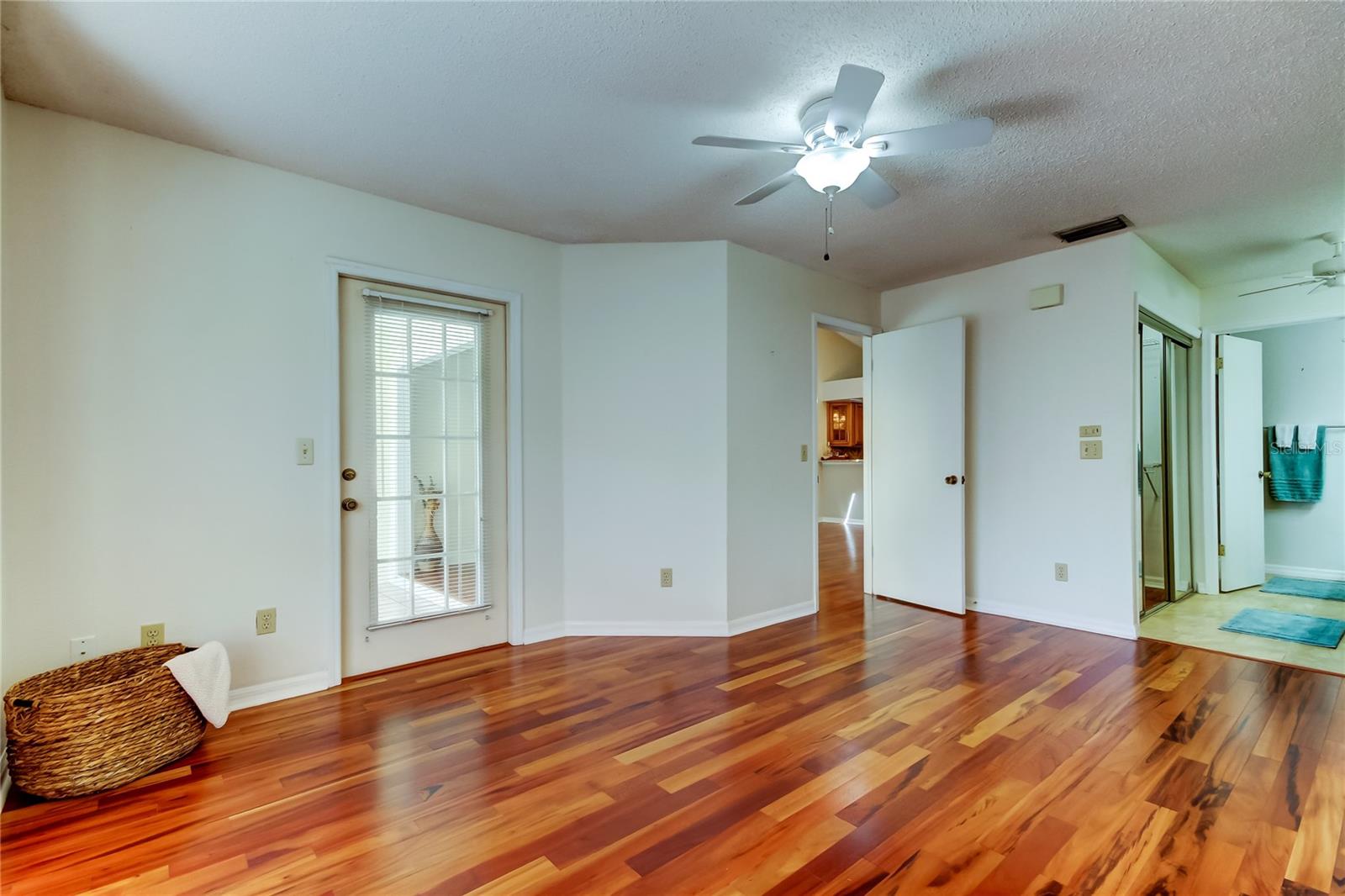 Image 12 of 95 For 2547 Stony Brook Lane