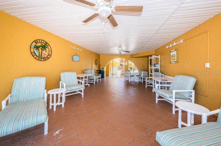 Image 32 of 47 For 17248 Gulf Boulevard 12