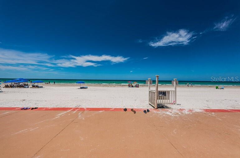 Image 33 of 47 For 17248 Gulf Boulevard 12