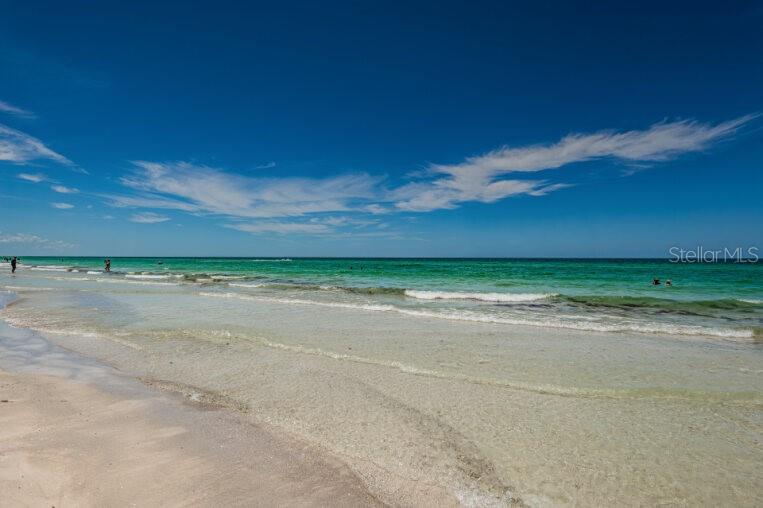 Image 43 of 47 For 17248 Gulf Boulevard 12