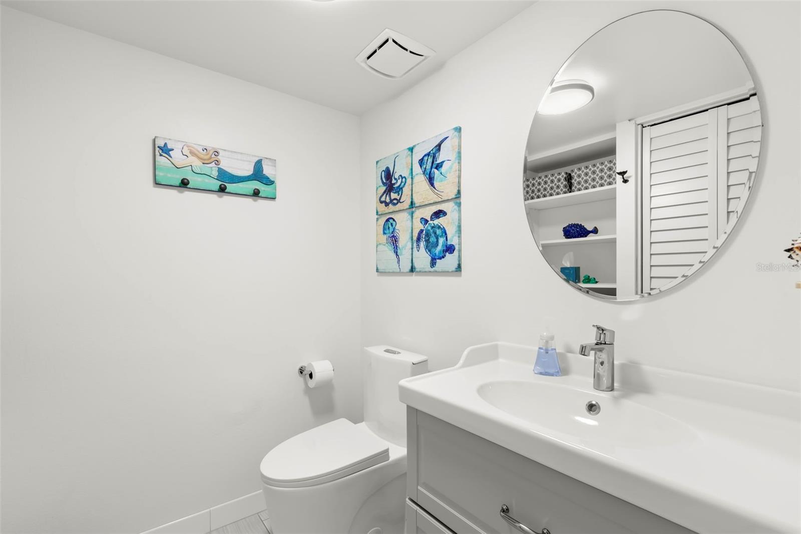 Image 15 of 30 For 1848 Shore Drive S 402