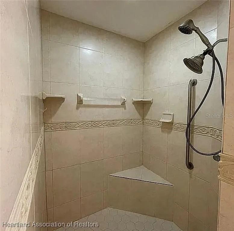 Image 17 of 34 For 5713 Angelo Circle